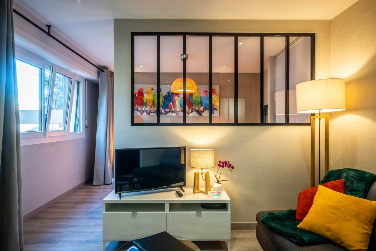 Le Chatelet- Parking Gratuit - Cosy Et Design - A 10 Mn De Geneve 안마스 외부 사진
